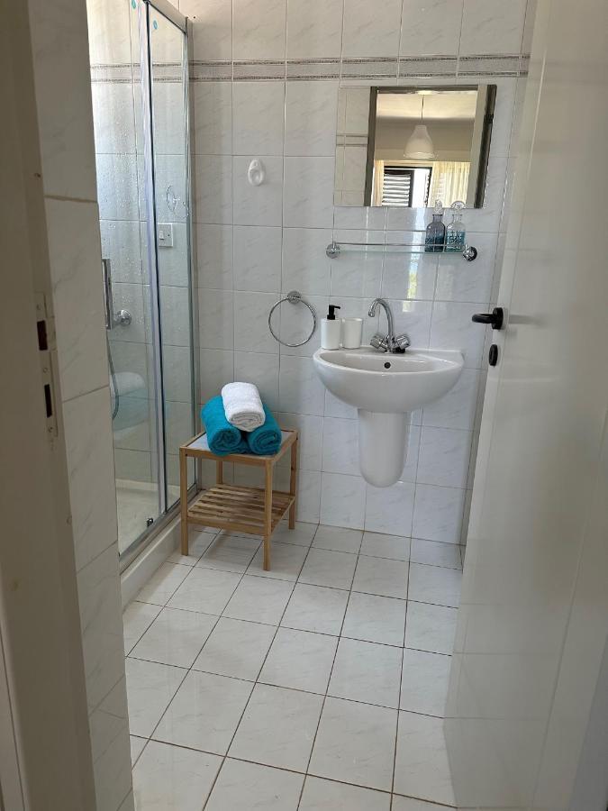 Seaclusion Vacation Villa Pomos Buitenkant foto