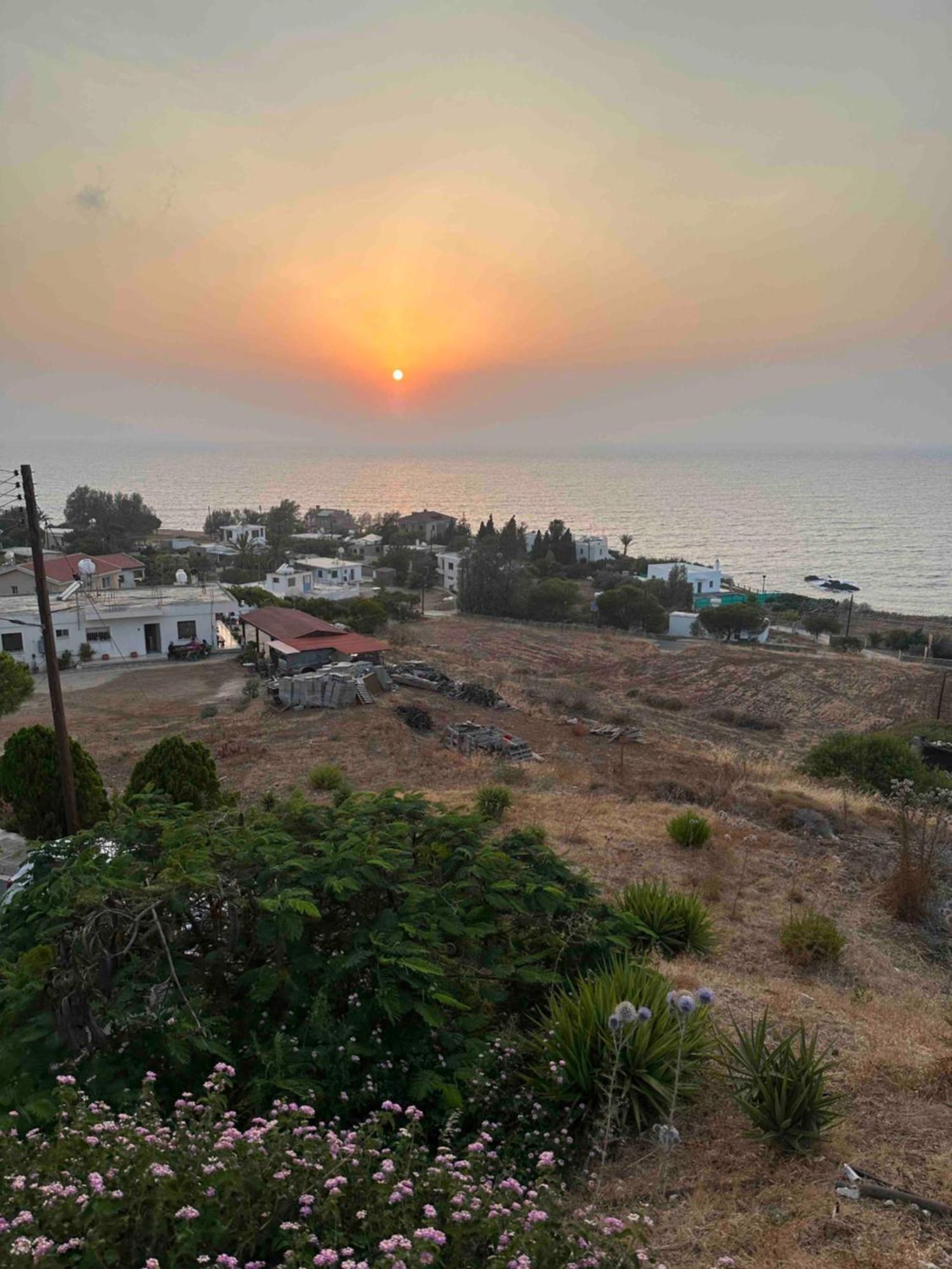Seaclusion Vacation Villa Pomos Buitenkant foto