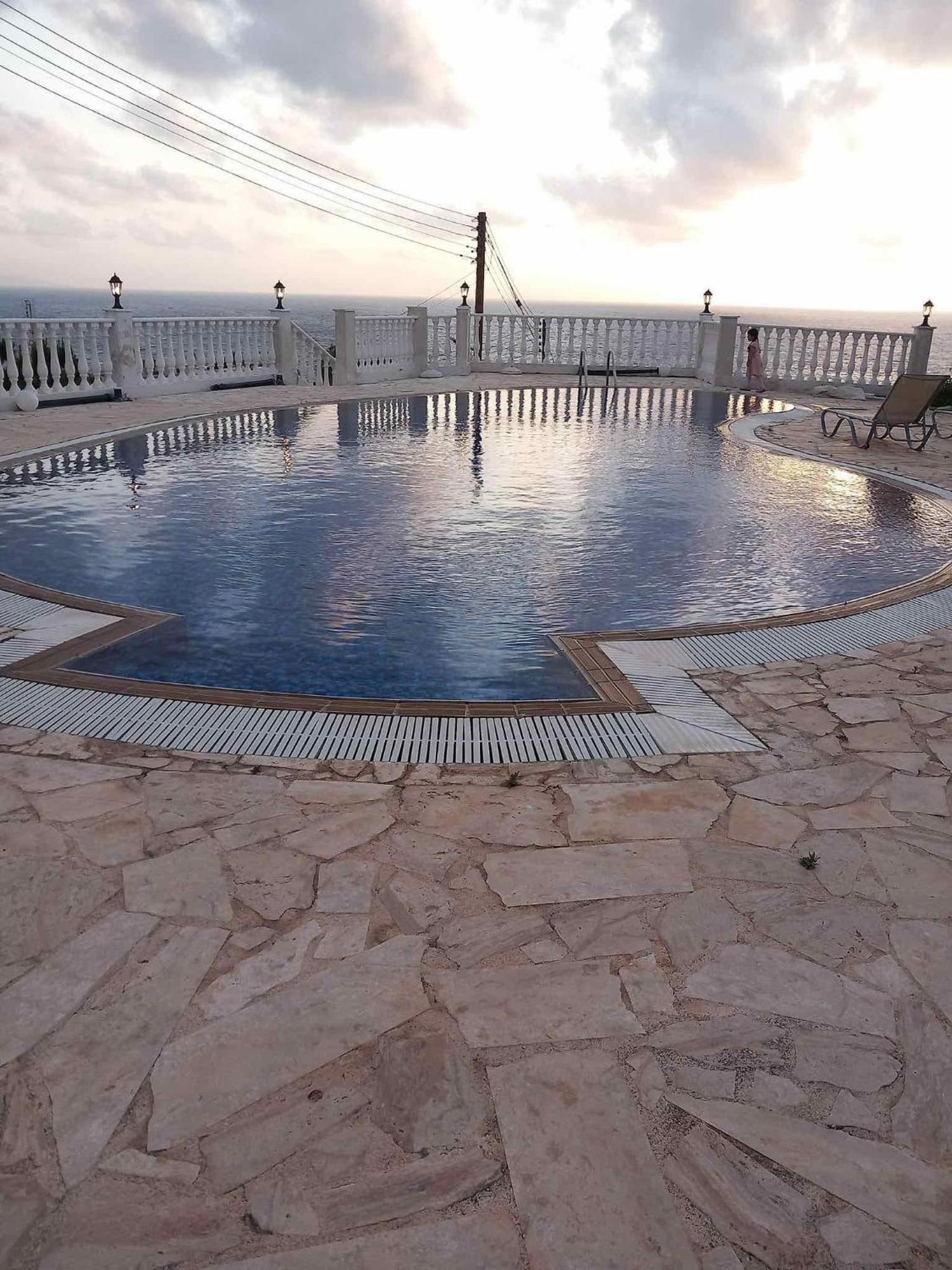 Seaclusion Vacation Villa Pomos Buitenkant foto
